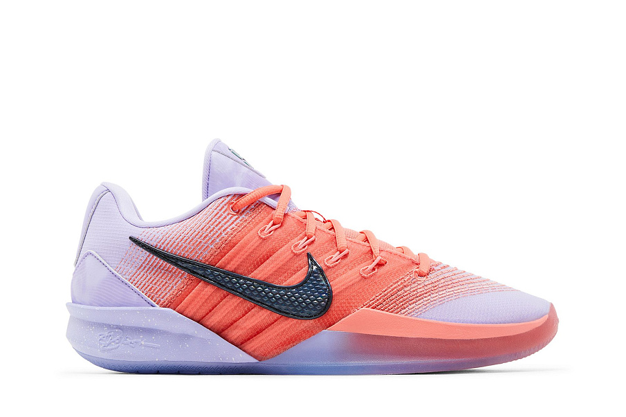 Фото № 2 с приближением к товару «‎Nike Women's Sabrina 3 Radiant»