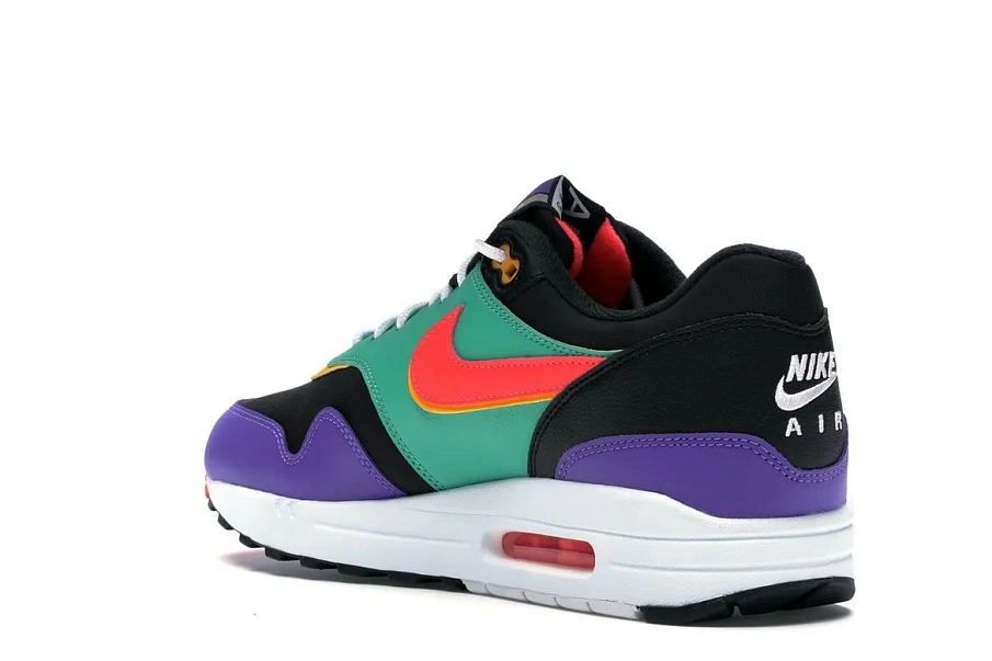Фото № 6 с приближением к товару «‎Nike Air Max 1 Windbreaker»