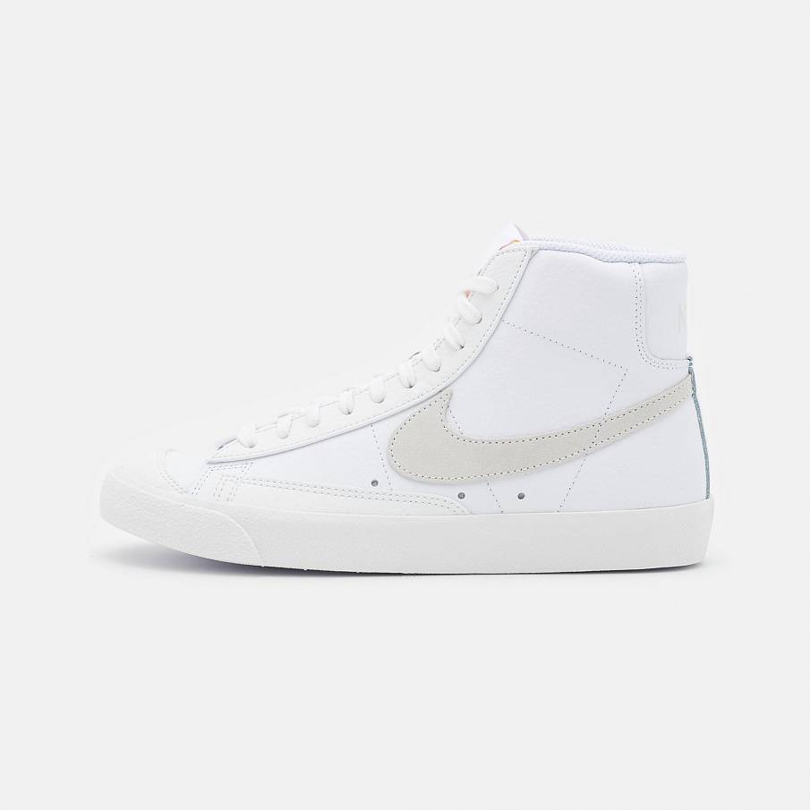 Фото № 1 с приближением к товару «‎Nike Wmns Blazer ’77 AC »
