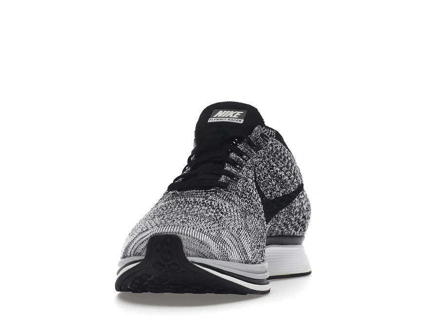 Фото № 4 с приближением к товару «‎Nike Flyknit Racer Oreo»