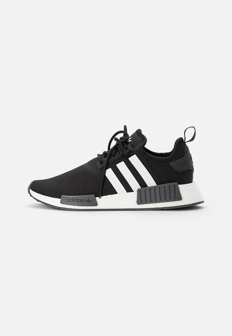 Фото № 1 с приближением к товару «‎Adidas Nmd R1 »