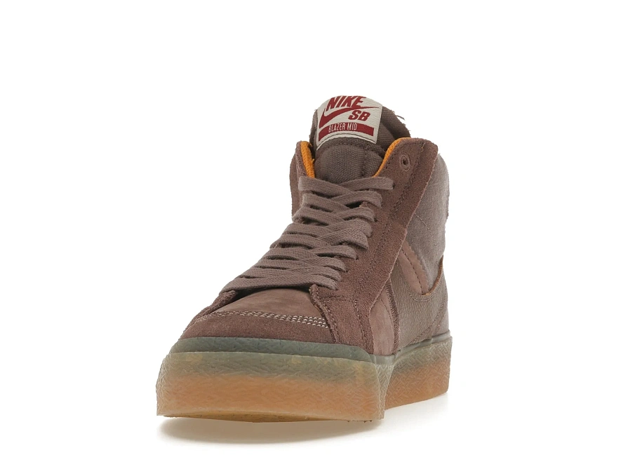 Фото № 3 с приближением к товару «‎Nike SB Zoom Blazer Mid PRM Plus Plum Eclipse Gum»