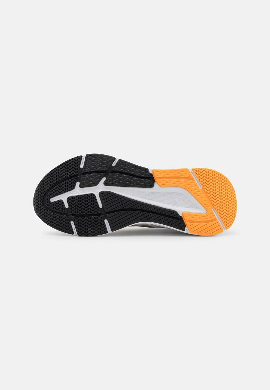 Фото № 5 с приближением к товару «‎Adidas Questar»