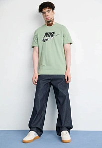 Фото № 3 с приближением к товару «‎AIR FORCE 1 07 LV8»