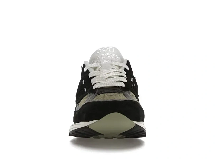Фото № 2 с приближением к товару «‎New Balance 990v2»