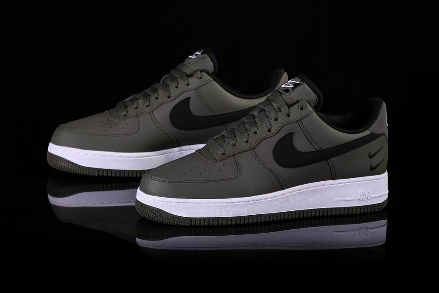 Фото № 2 с приближением к товару «‎Nike Air Force 1 ’07 Double Swosh »