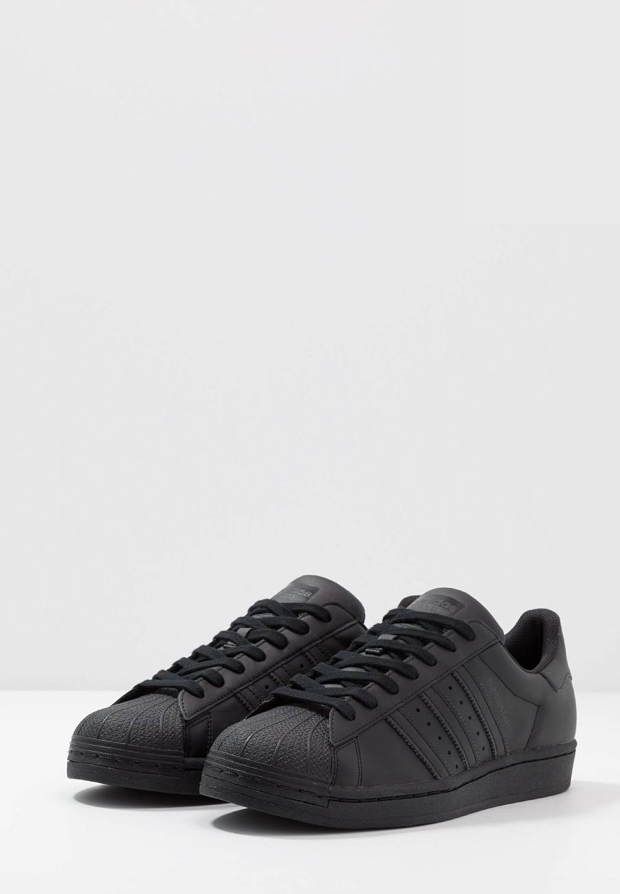Фото № 3 с приближением к товару «‎Adidas Superstar »