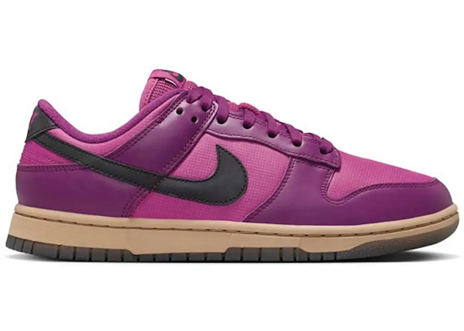 Фото № 1 с приближением к товару «‎Nike Dunk Low»