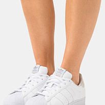 Фото № 2 с приближением к товару «‎Adidas Superstar Vegan »