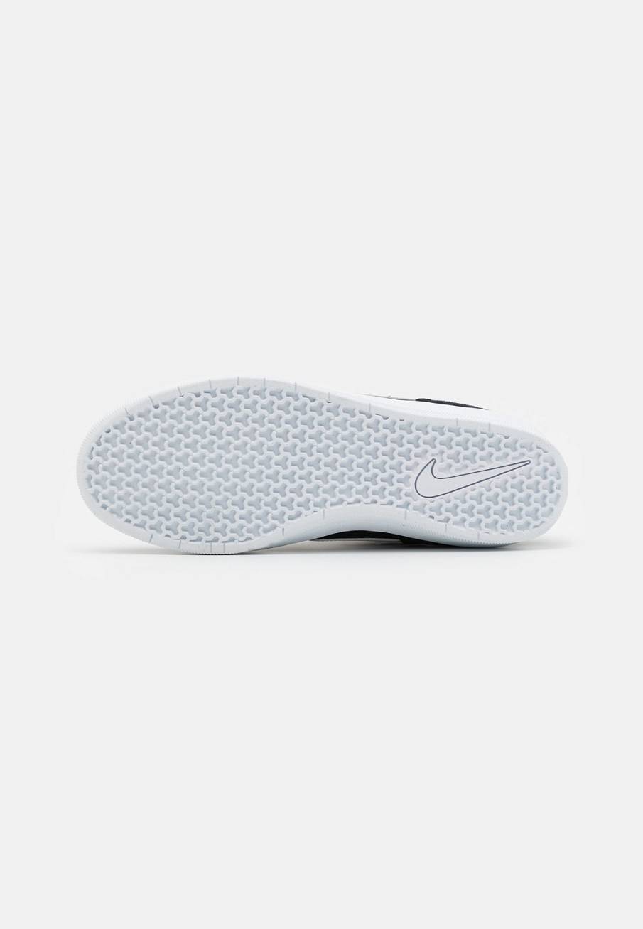Фото № 4 с приближением к товару «‎Nike Force 58 »