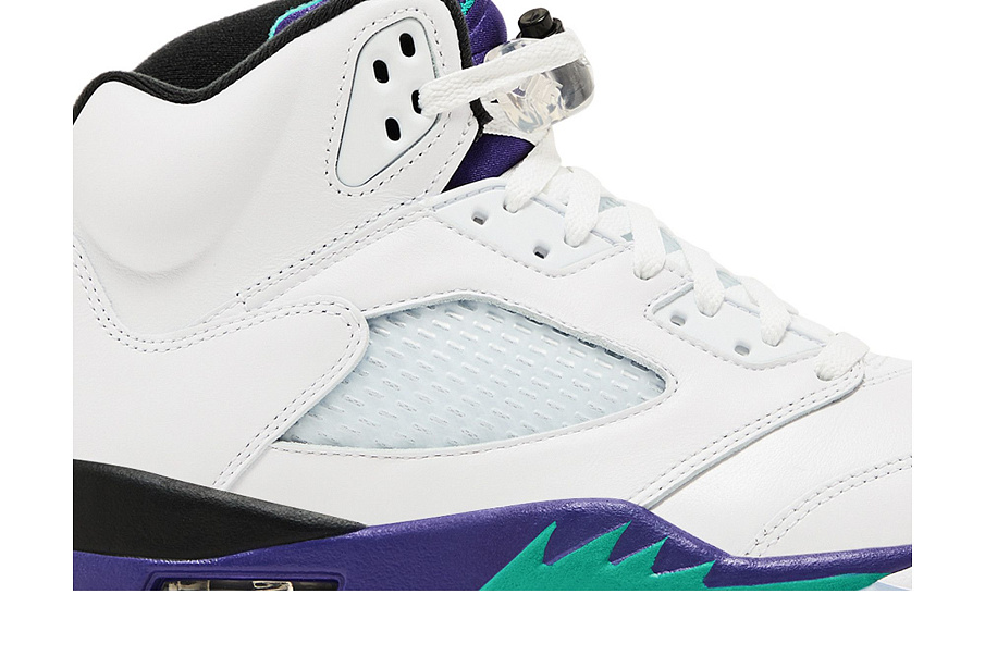 Фото № 3 с приближением к товару «‎Air Jordan 5 Retro Grape 2025»