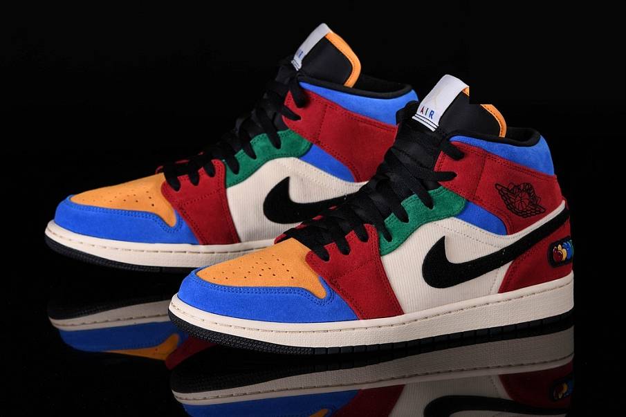 Фото № 2 с приближением к товару «‎Nike Air Jordan 1 Retro SE Fearless The Great »