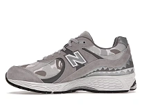Фото № 3 с приближением к товару «‎New Balance 2002R»