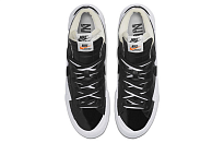 Фото № 4 с приближением к товару «‎sacai Nike Blazer Low Skate shoes Black Patent Leather»
