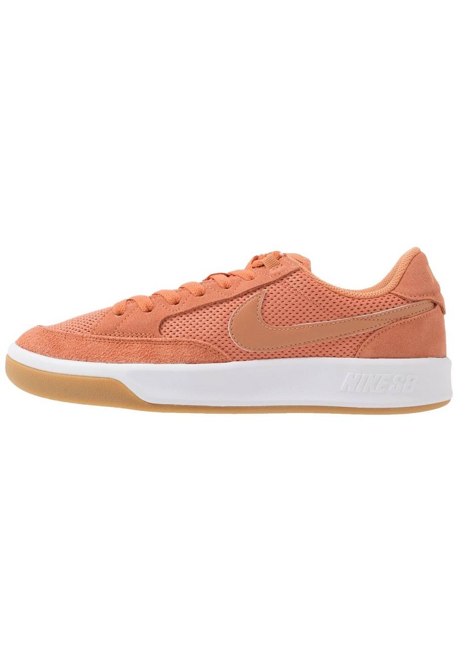 Фото № 1 с приближением к товару «‎Nike Adversary»