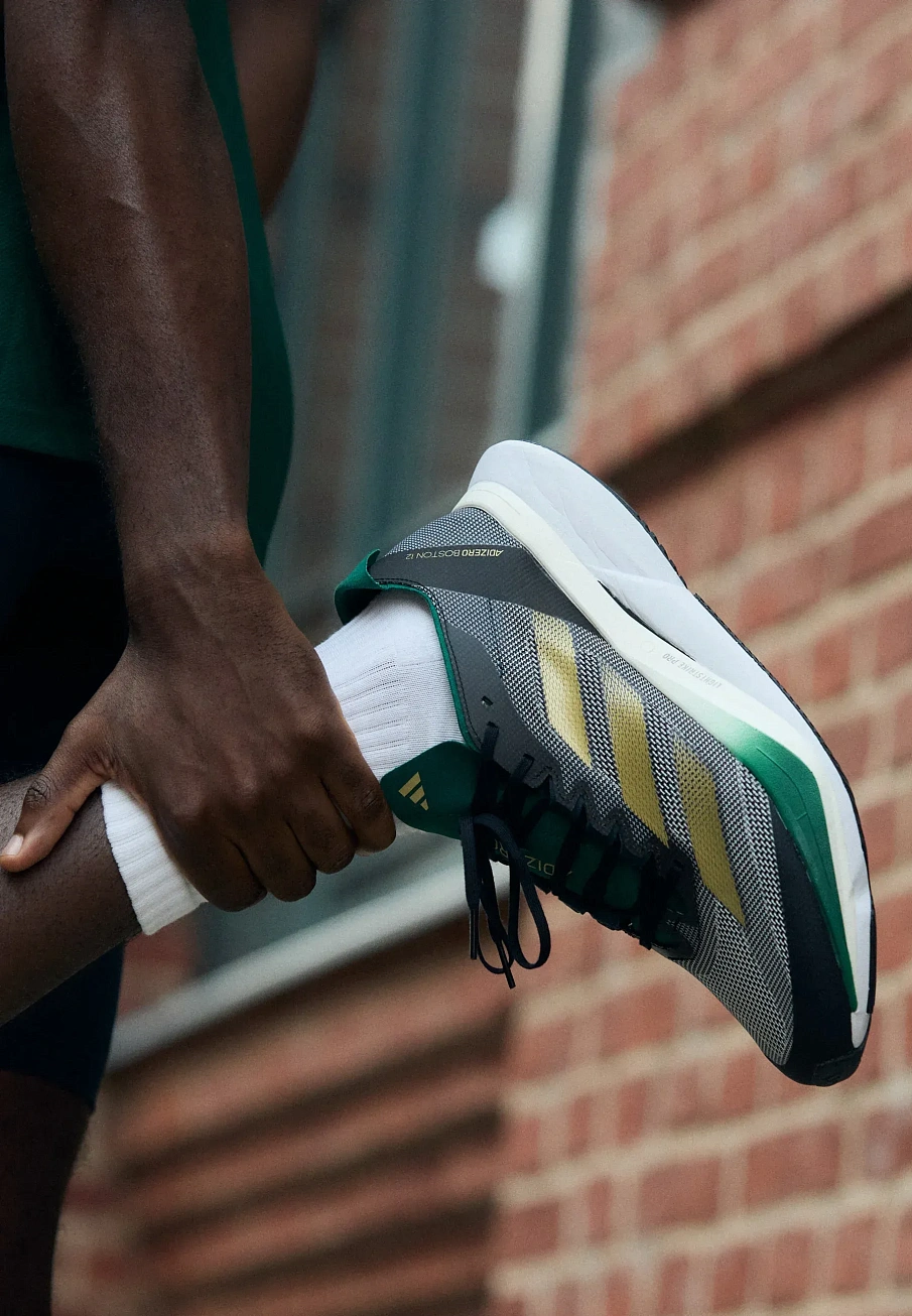 Фото № 2 с приближением к товару «‎ADIZERO BOSTON 12»