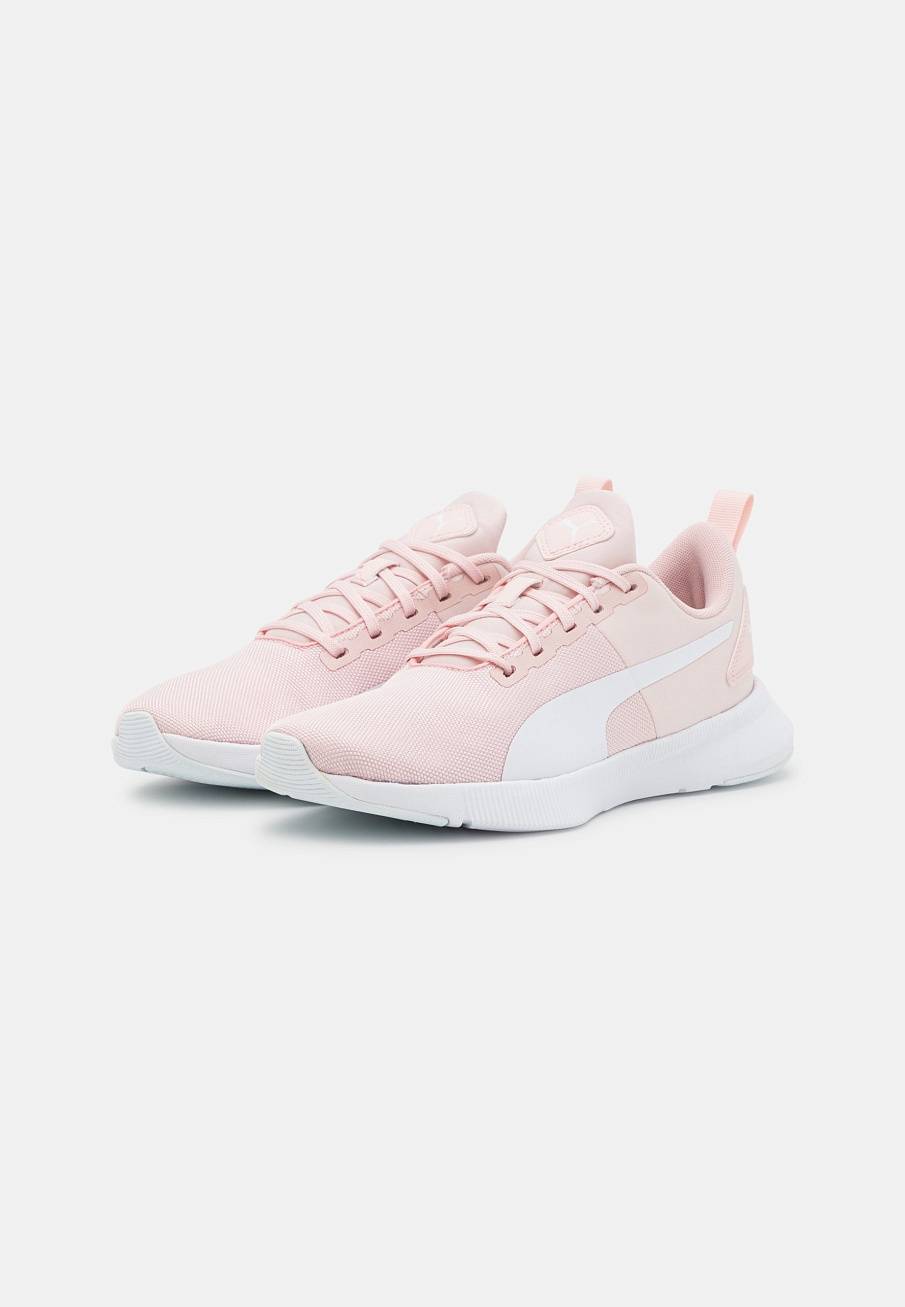Фото № 2 с приближением к товару «‎Puma Flyer»