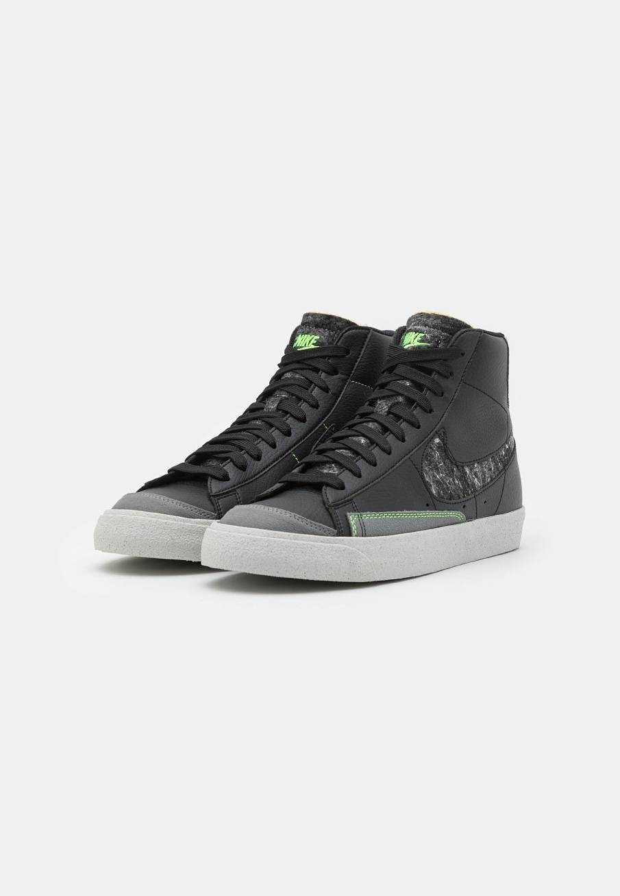 Фото № 3 с приближением к товару «‎Nike Blazer ’77 »