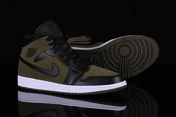 Nike Air Jordan 1 Retro Camo  - 4