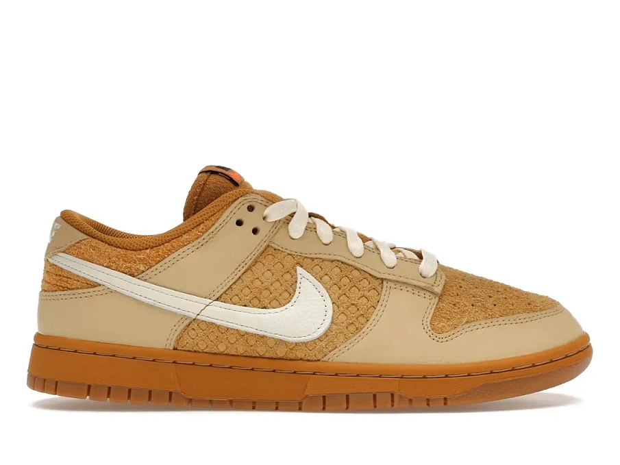 Фото № 1 с приближением к товару «‎Nike Dunk Low»