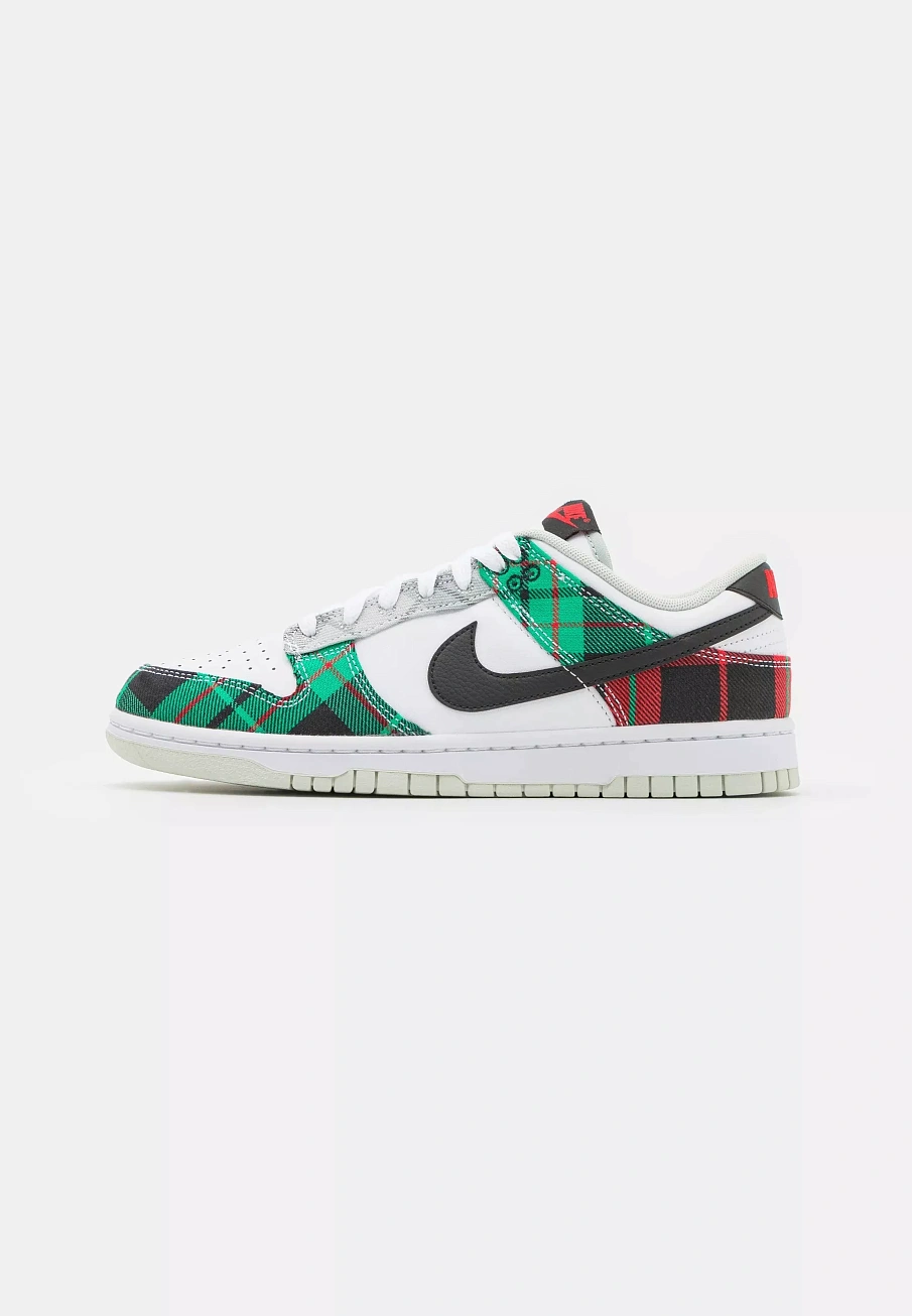 Фото № 1 с приближением к товару «‎DUNK RETRO PRM UNISEX»