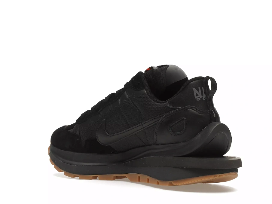 Фото № 5 с приближением к товару «‎Nike Vaporwaffle sacai Black Gum»