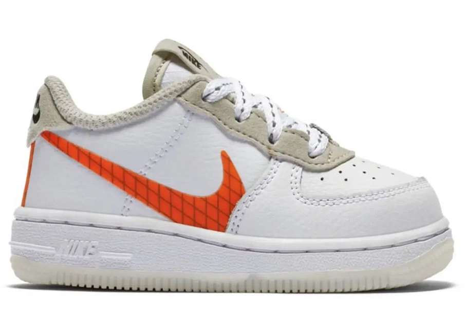 Фото № 1 с приближением к товару «‎Nike Force 1 LV8 3»