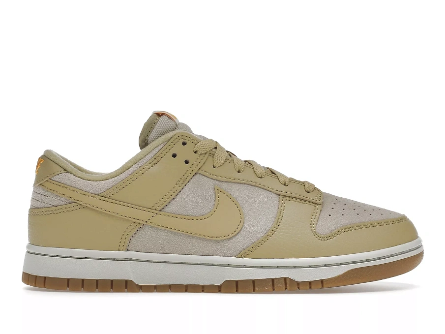 Фото № 1 с приближением к товару «‎Nike Dunk Low Khaki Suede Gum»