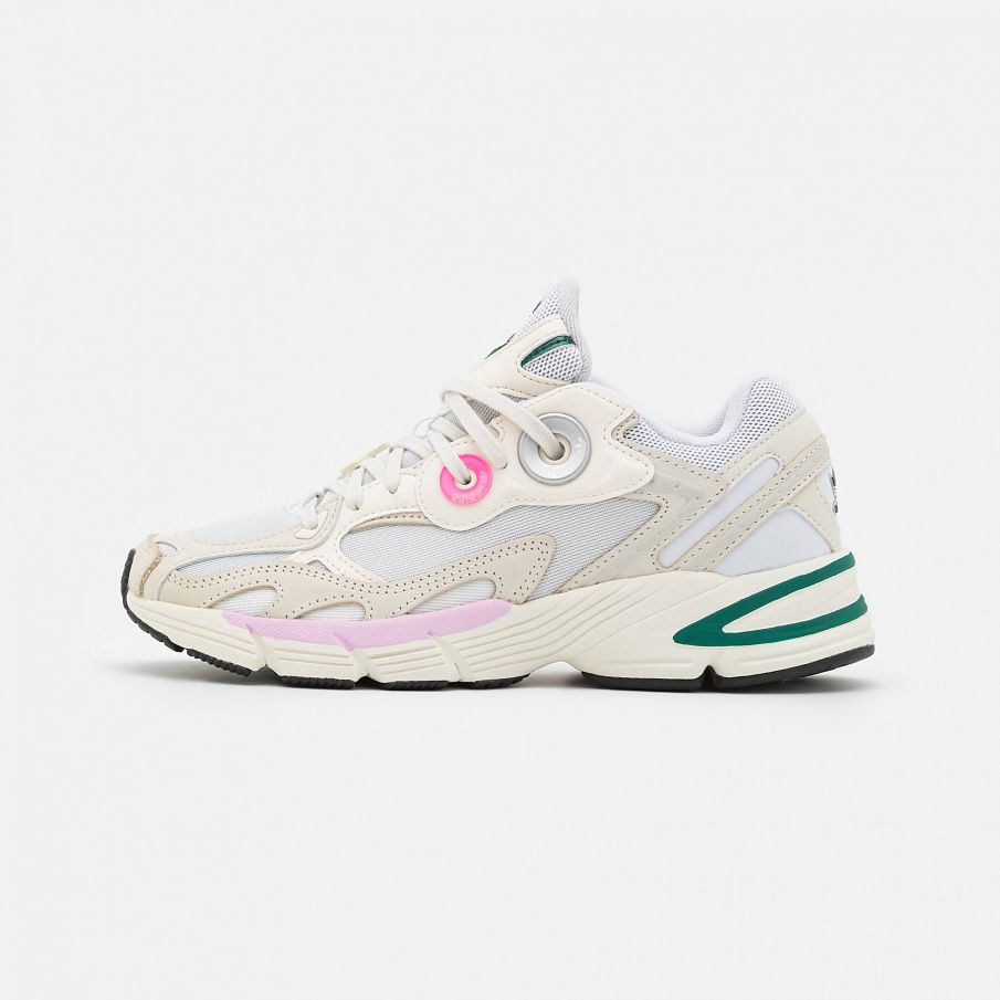 Фото № 2 с приближением к товару «‎Adidas Astir W »