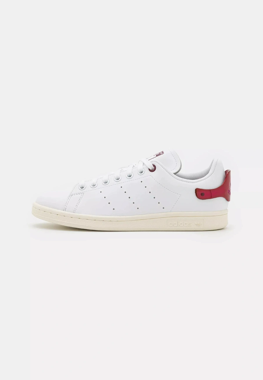 Фото № 2 с приближением к товару «‎STAN SMITH »