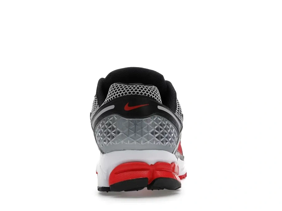 Фото № 4 с приближением к товару «‎Nike Zoom Vomero 5»