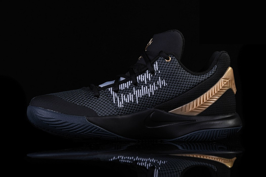 Фото № 3 с приближением к товару «‎Nike Kyrie Flytrap II»