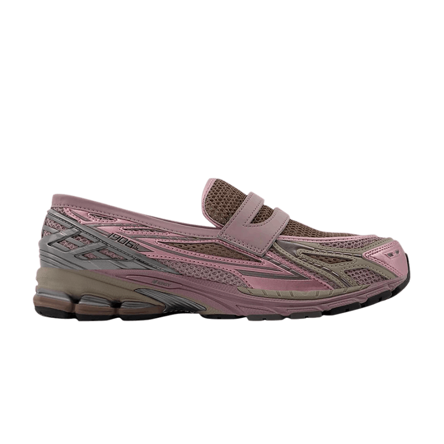 Фото № 1 с приближением к товару «‎New Balance 1906L Pink»