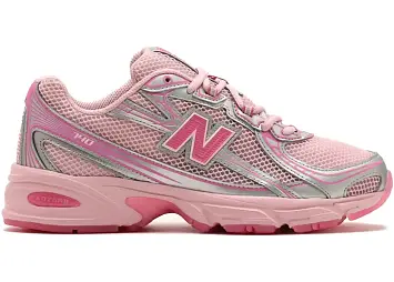 New Balance 740