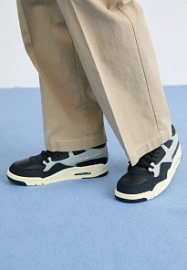Фото № 2 с приближением к товару «‎AIR JORDAN 4 RM»