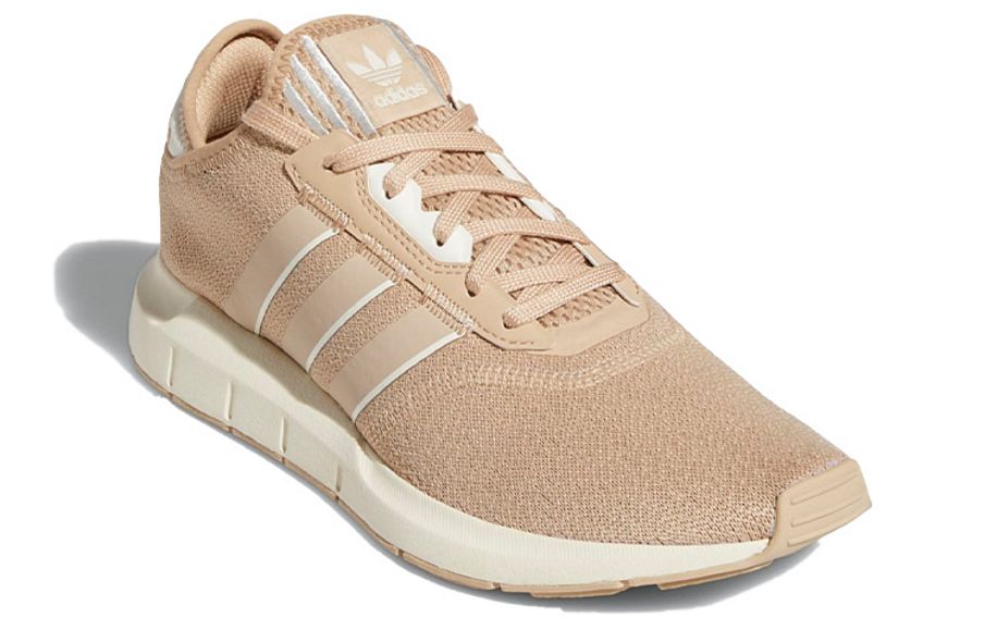 Фото № 3 с приближением к товару «‎adidas Wmns Swift Run X 'Pale Nude'»