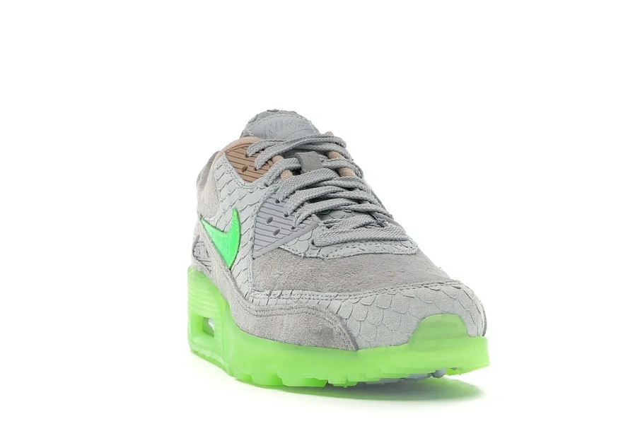 Фото № 3 с приближением к товару «‎Nike Air Max 90 New Species»