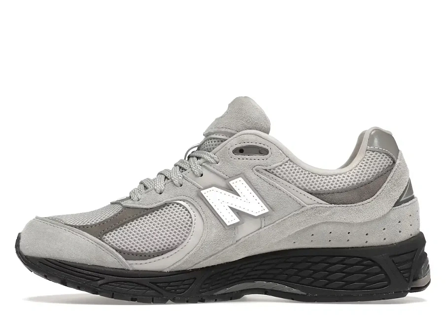 Фото № 3 с приближением к товару «‎New Balance 2002R»