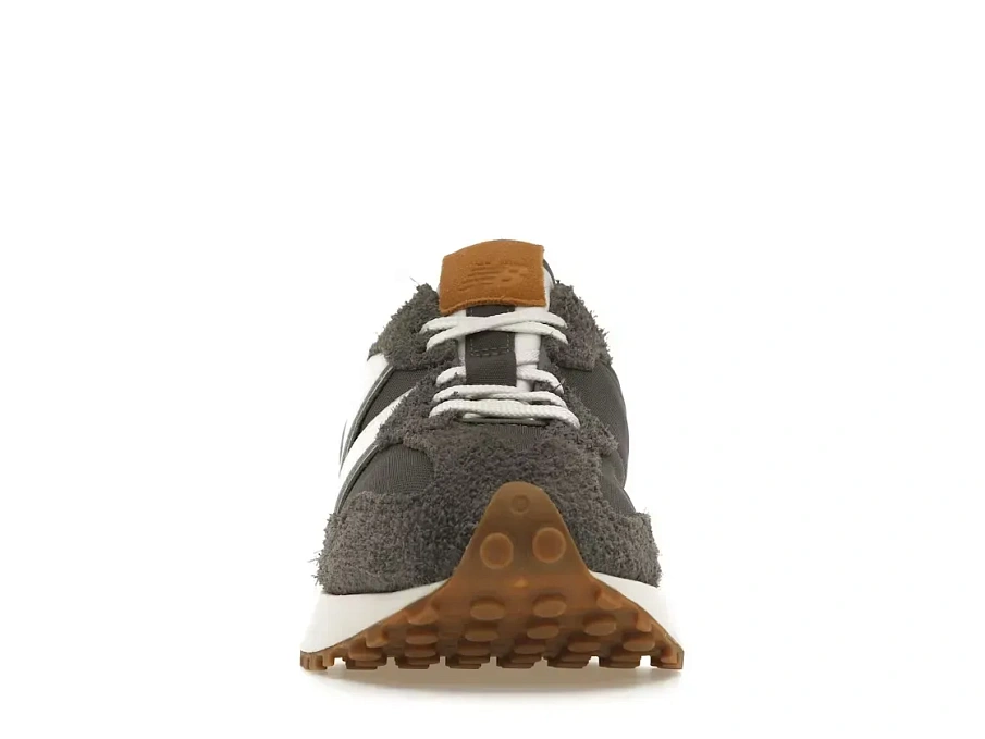 Фото № 2 с приближением к товару «‎New Balance 327»