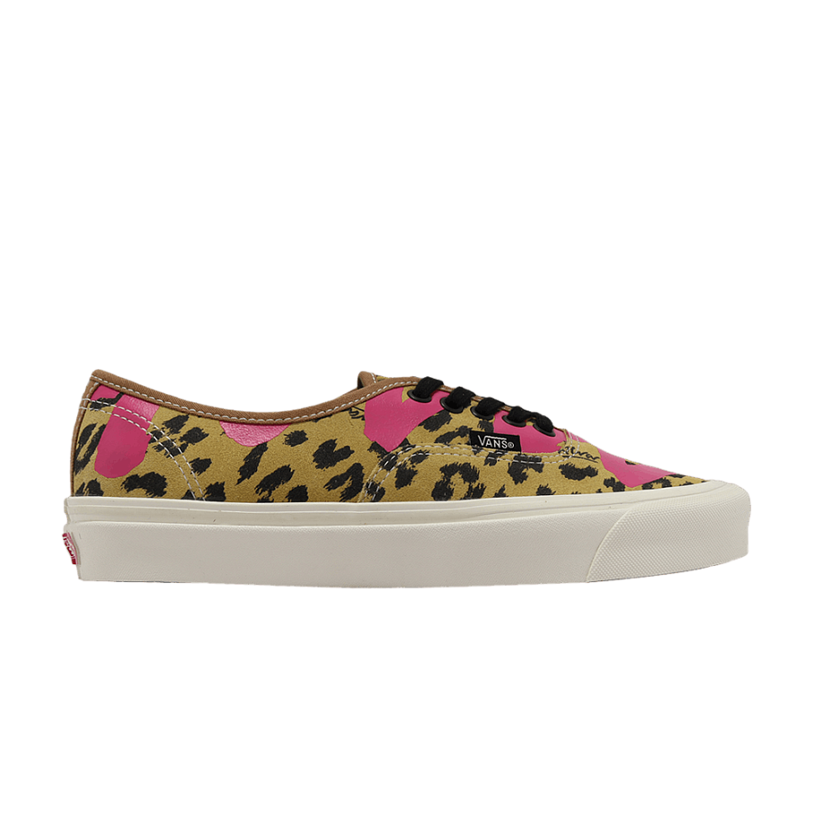 Фото № 1 с приближением к товару «‎Alva x Vans Authentic 44 DX Leopard Brown»