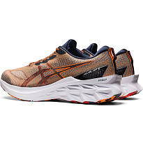 Фото № 2 с приближением к товару «‎Asics Novablast 2 LE »