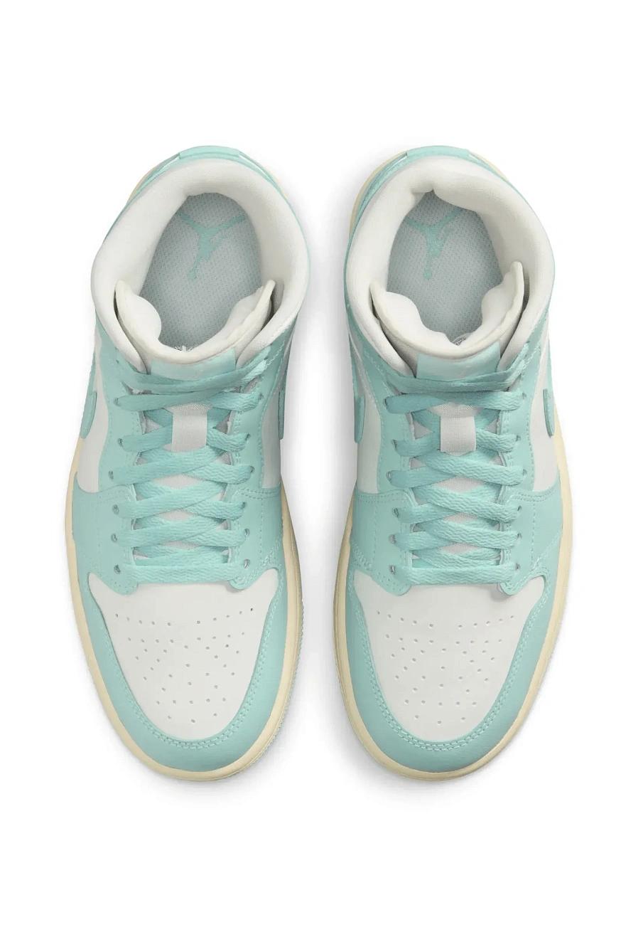 Фото № 3 с приближением к товару «‎AIR JORDAN 1 MID»