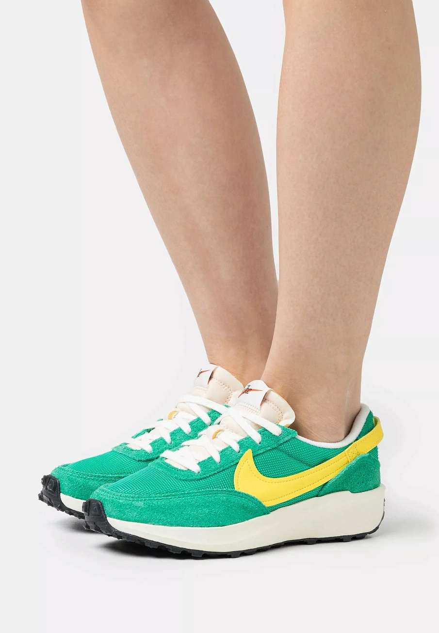 Фото № 4 с приближением к товару «‎WAFFLE DEBUT»