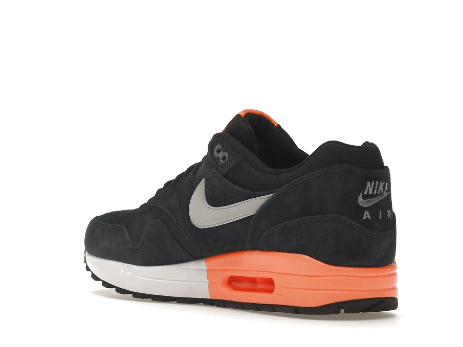 Фото № 6 с приближением к товару «‎Nike Air Max 1 Dark Obsidian Atomic Orange»