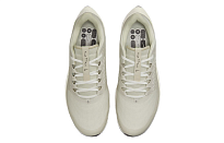 Фото № 4 с приближением к товару «‎Nike Air Zoom Pegasus 38 Shield Running Shoes YellowGreen»