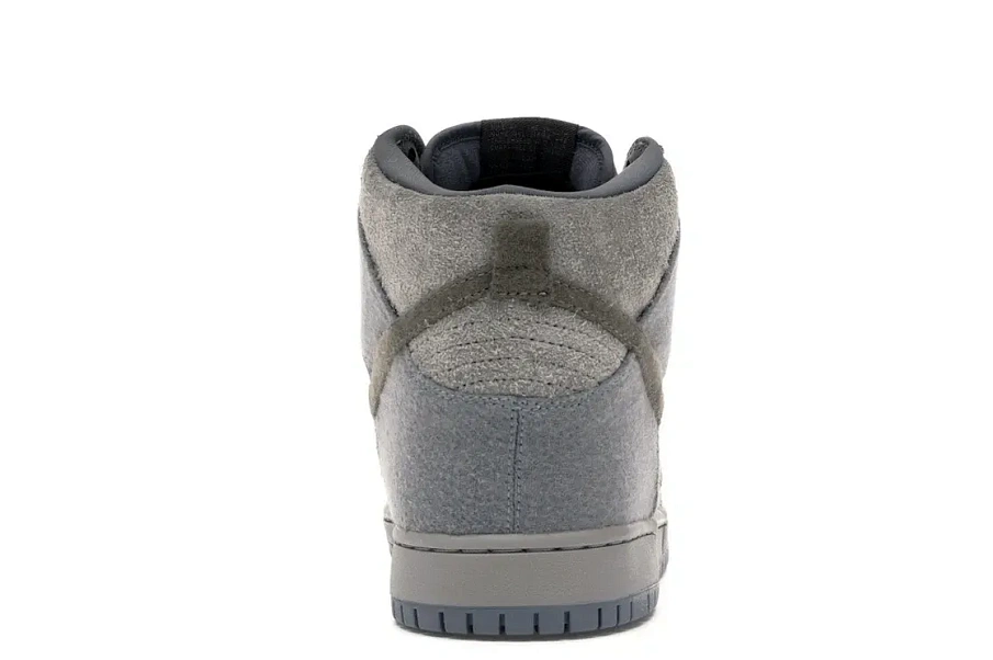 Фото № 4 с приближением к товару «‎Nike SB Dunk High Tauntaun»
