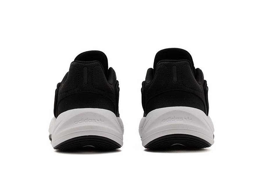 Фото № 5 с приближением к товару «‎Adidas Ozelia»