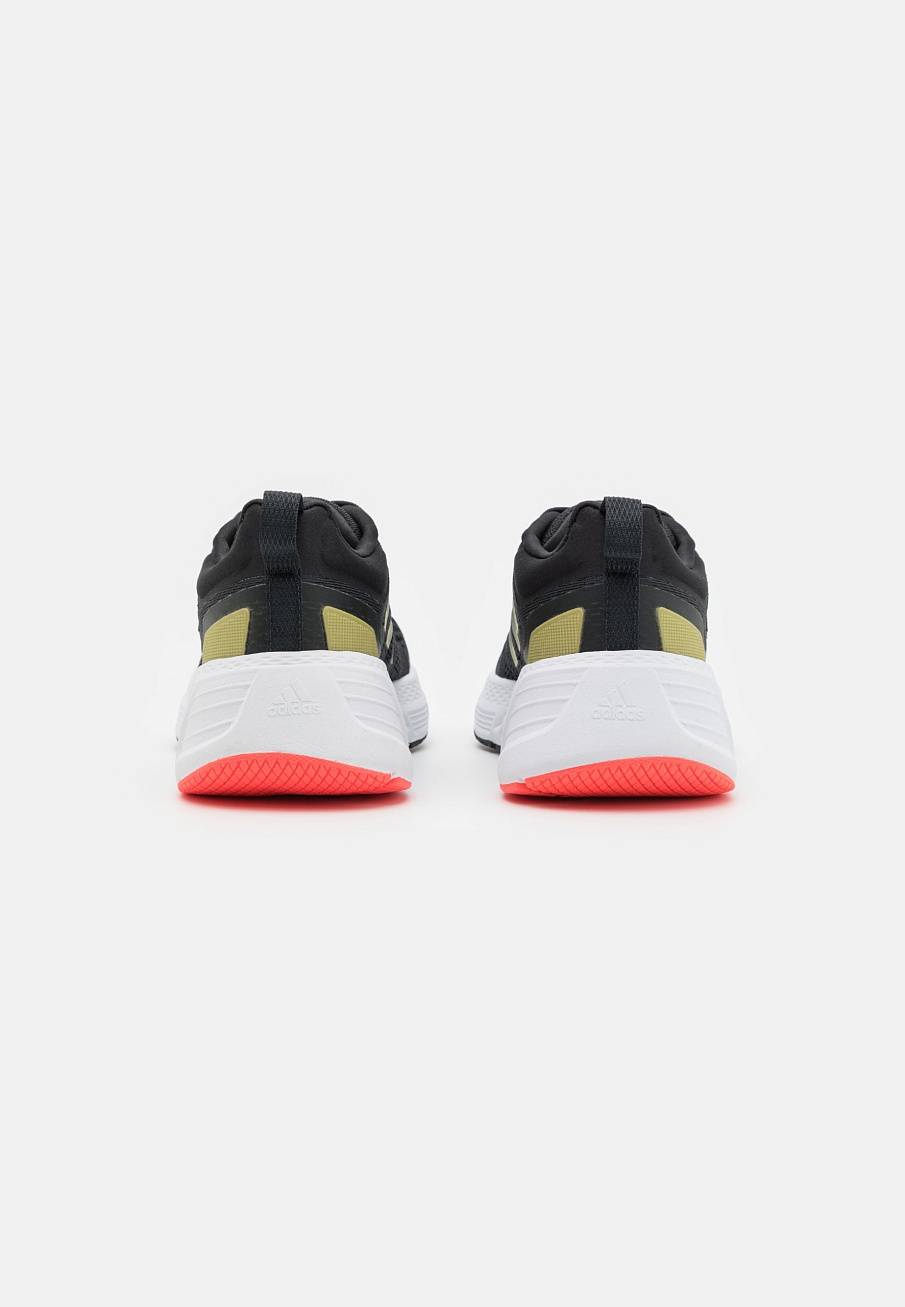 Фото № 3 с приближением к товару «‎Adidas Questar»