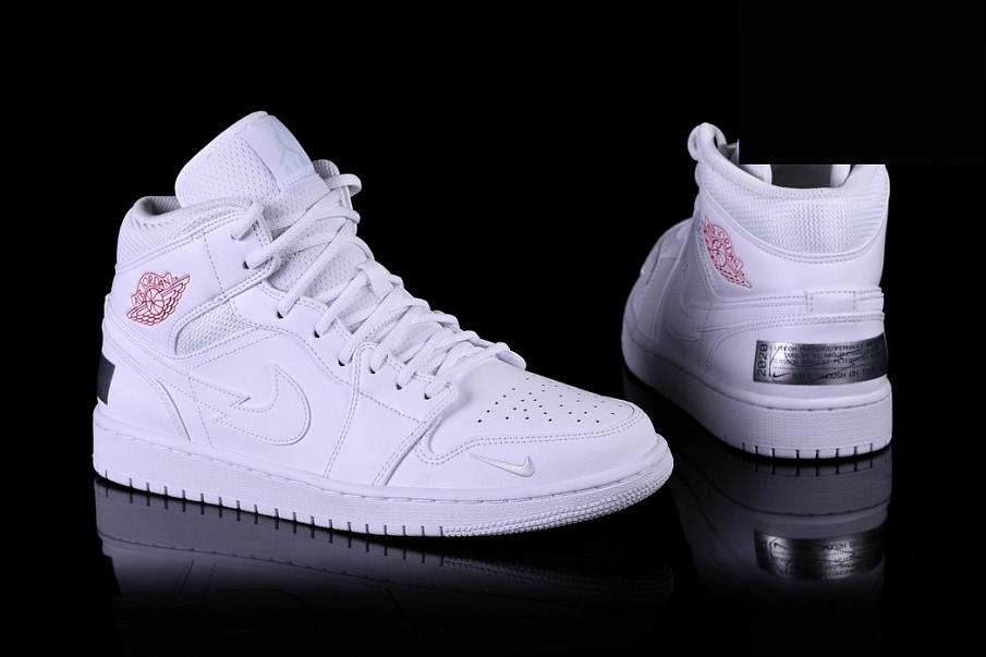 Фото № 3 с приближением к товару «‎Nike Air Jordan 1 Retro SE Nike Swoosh Euro Tour»