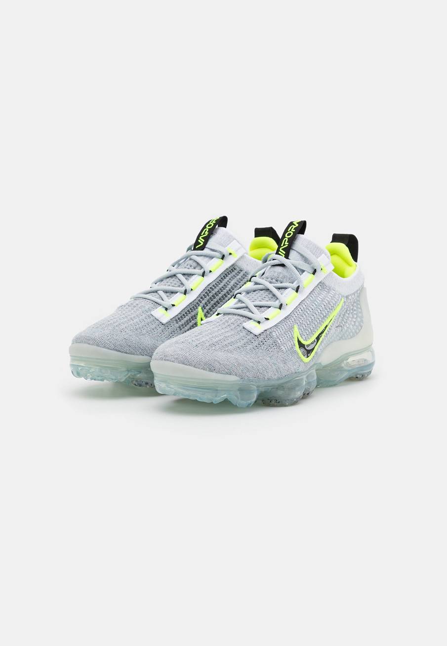 Фото № 1 с приближением к товару «‎Nike Air Vapormax 2021 FK »